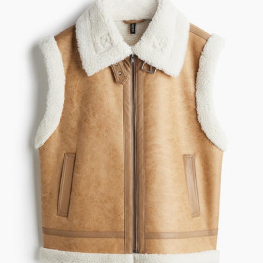 H&M DOUBLE-FACED GILET - Small